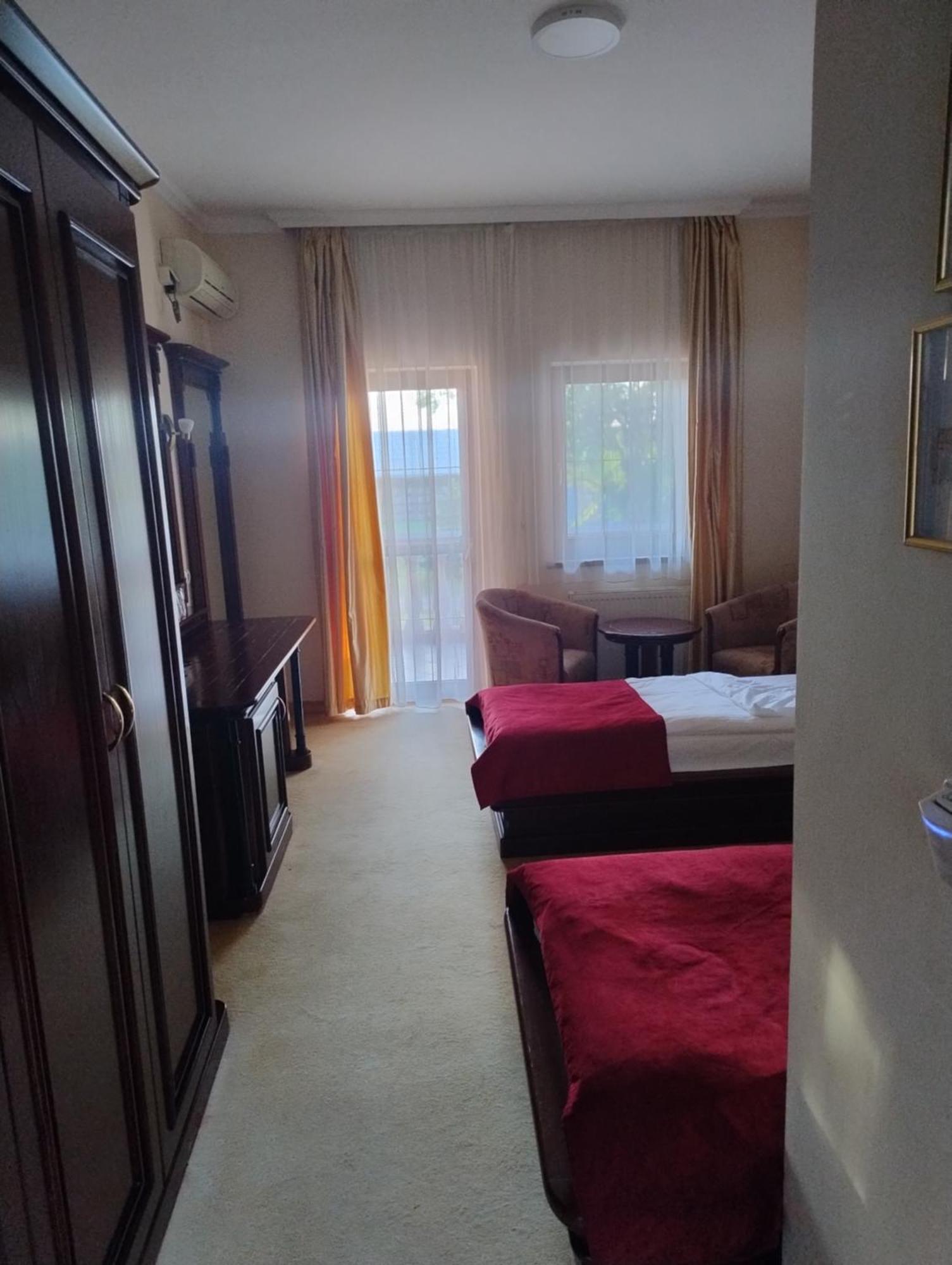 Hotel Villa Majur Subotica Eksteriør bilde