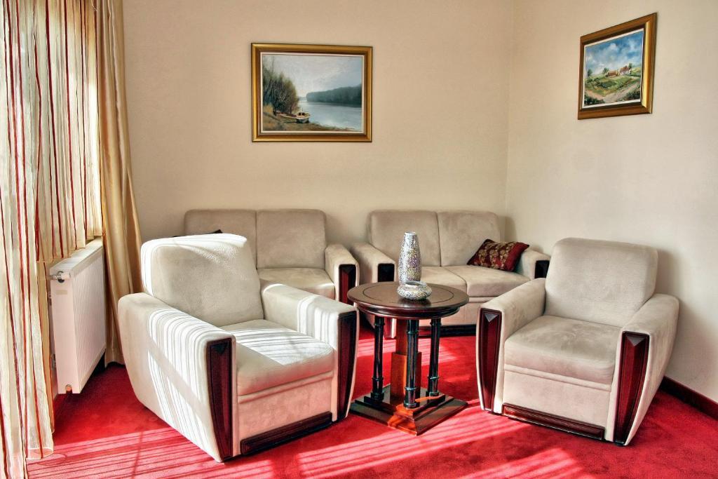 Hotel Villa Majur Subotica Eksteriør bilde